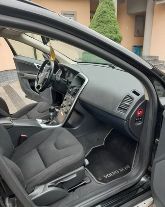 Volvo XC 60 cena 41900 przebieg: 253500, rok produkcji 2011 z Dzierżoniów małe 79